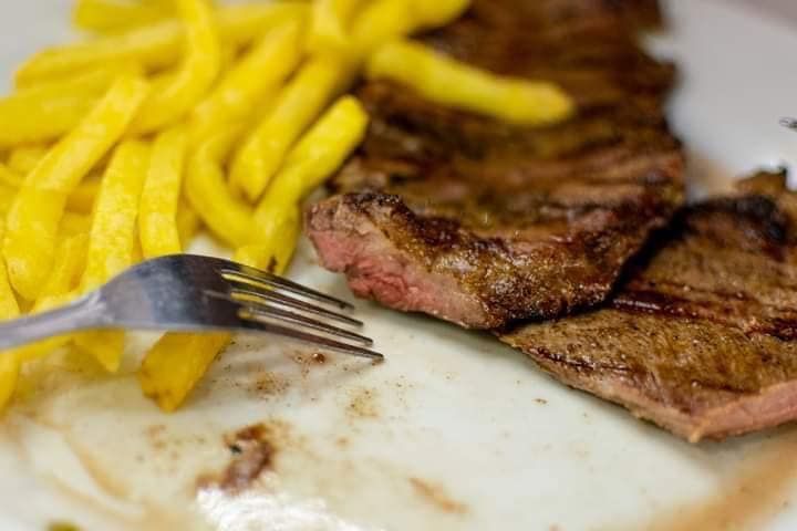 El Balcón De Tentudía carne con papas